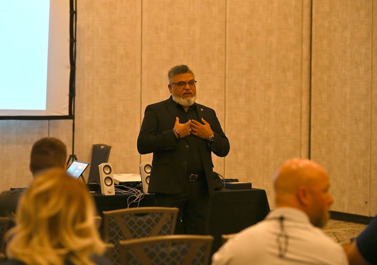 Current ILEETA member attending conference training